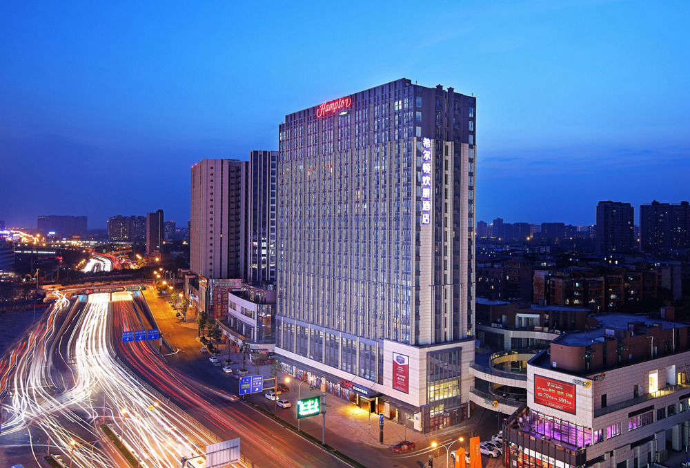 Five-star hotel -- Hilton hotel in Chengdu adopts gojek 120,000 air volume electrostatic lampblack purifier